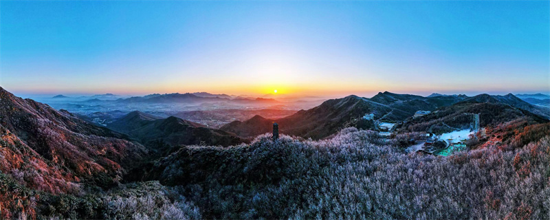 山東日照大青山日出。張寧 攝